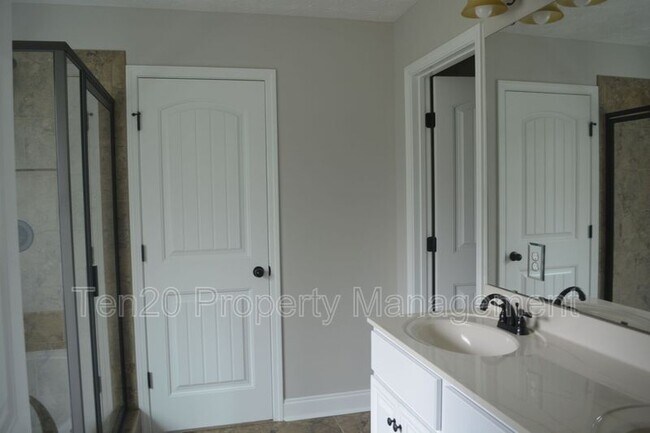 Building Photo - 7477 Coppice Dr