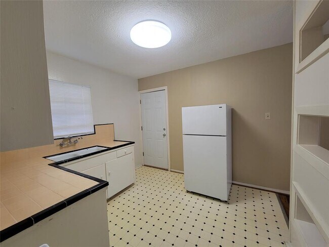 Building Photo - 1314 Heights Blvd