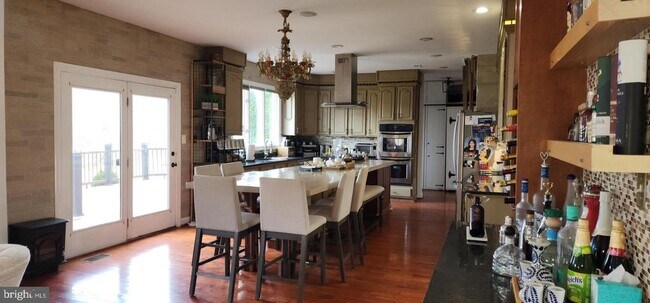 Building Photo - 1104 Mountain Hope Ct