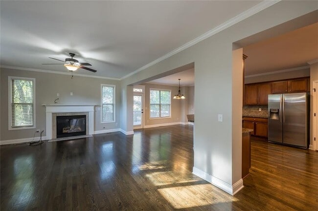 Building Photo - 2707 Silver Hill Terrace SE