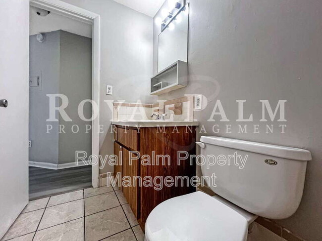 Building Photo - 13037 First Street- 2