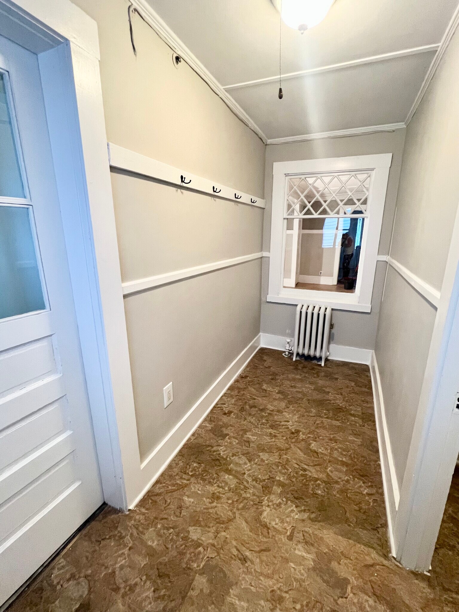 Mudroom - 189 Central Ave