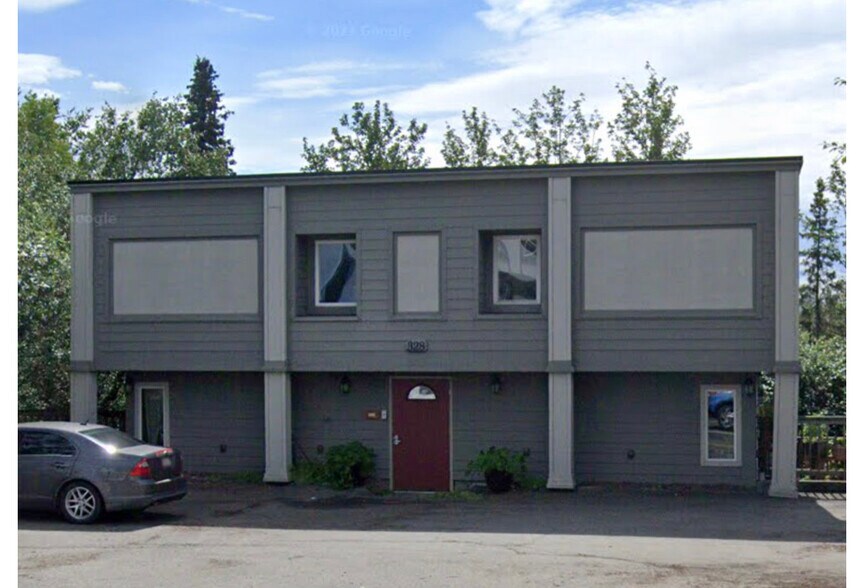 Building Photo - 328 E 15th Ave