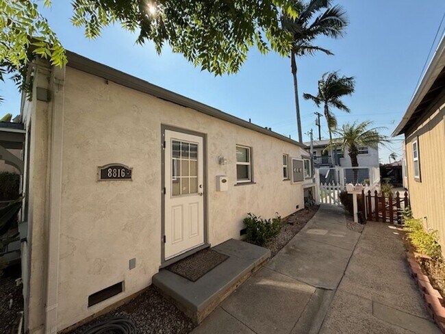Building Photo - La Mesa Multi