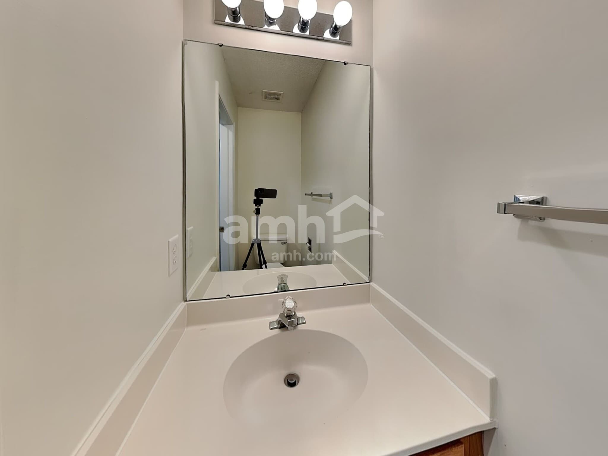 Building Photo - 759 Bradberry Ln