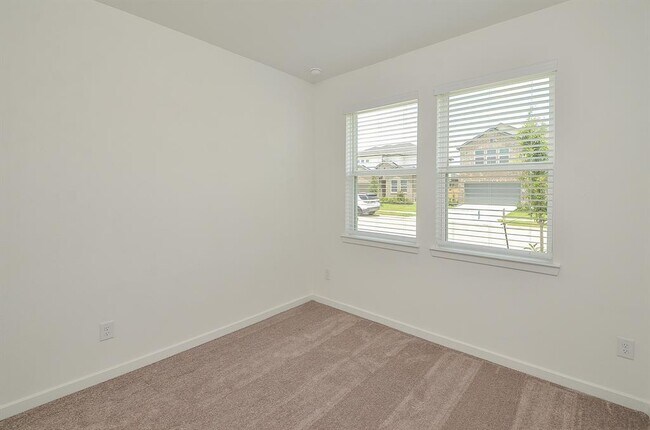 Building Photo - 9727 Rialto Hts Dr