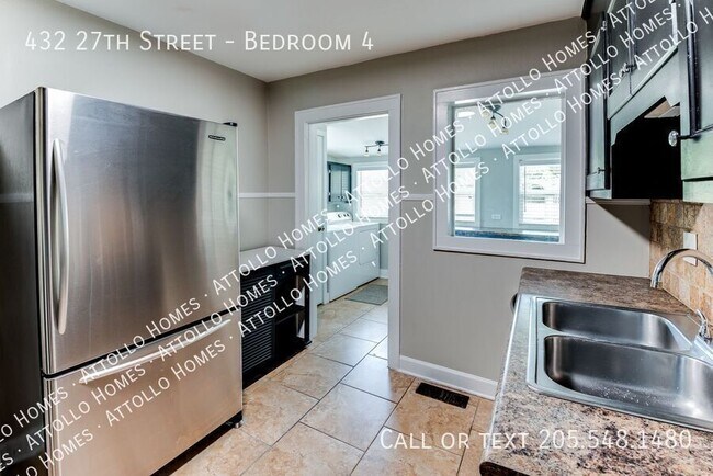 Building Photo - 432 27th St