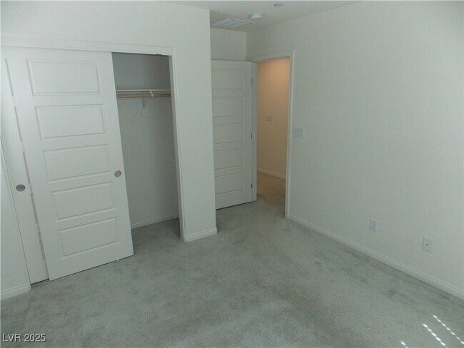 Building Photo - 160 Lilt Ave