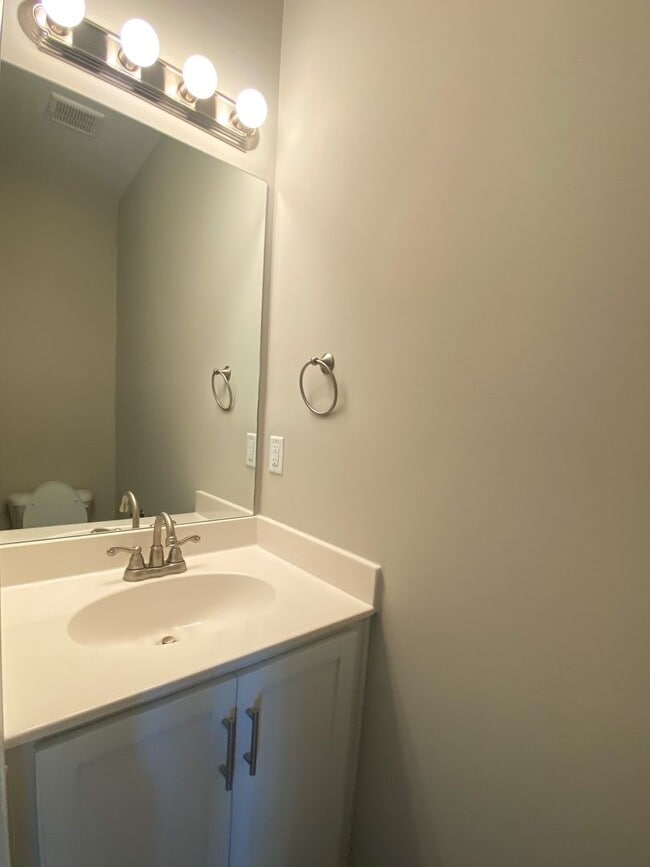 Building Photo - 4 bed, 2.5 bath in Walls Ms....New subdivi...