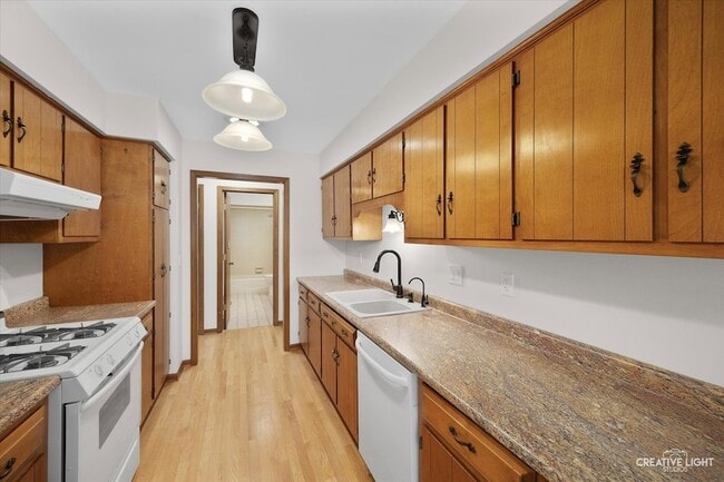 Building Photo - 1090 First Street Unit