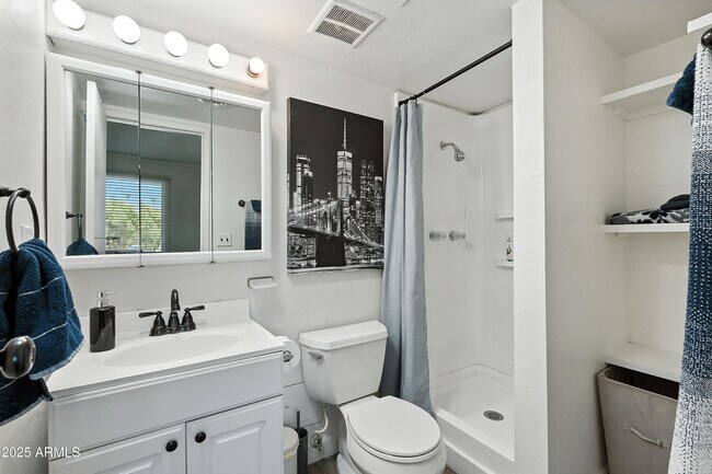 Building Photo - 3313 N 68th St