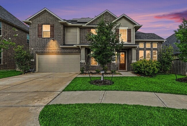 Building Photo - 2107 Brooke Avery Dr