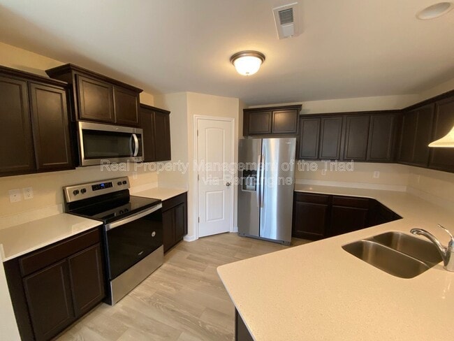 Building Photo - 3907 Copperfield Ct