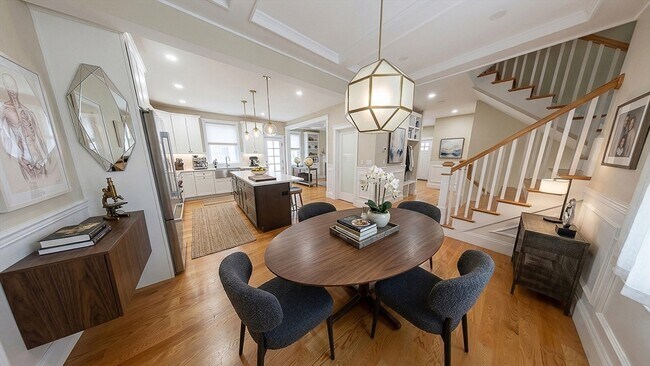 Building Photo - 42 Parsons St