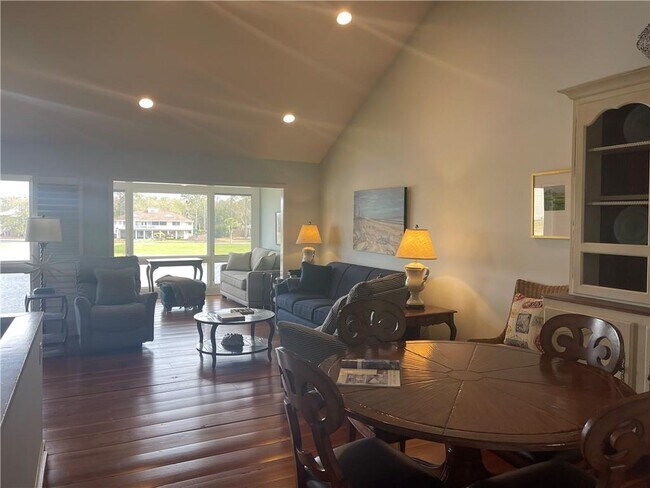 Building Photo - 267 Moss Oak Ln
