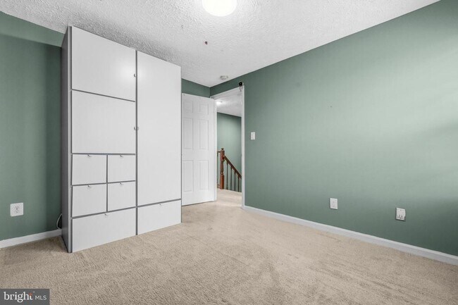 Building Photo - 104 Barksdale Pl