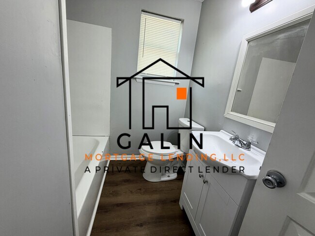 Building Photo - 1502 E 31st St