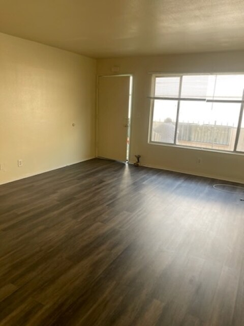 Building Photo - 1451 W 105th St