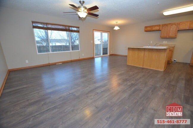Building Photo - Open Layout Waukee Ranch