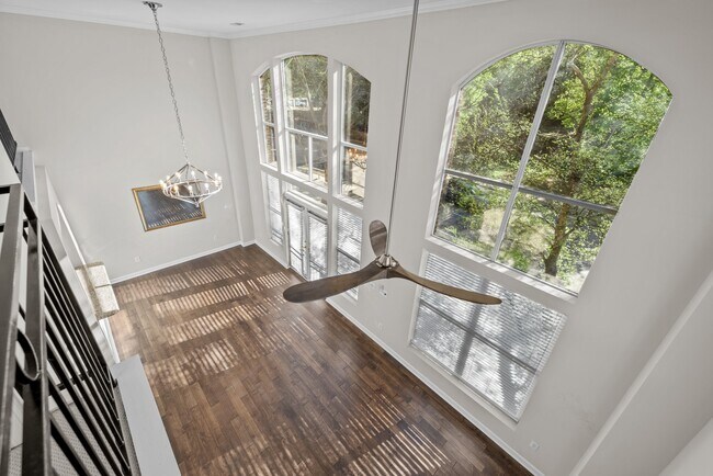 Building Photo - 200 S Dawson St