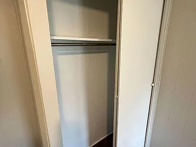 Building Photo - 304 E Lehr Ave