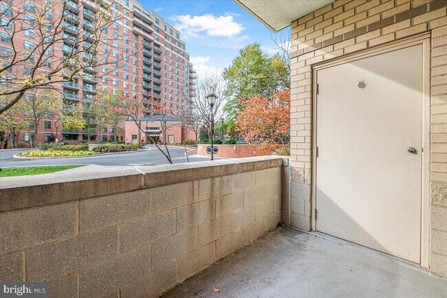 Building Photo - 11710 Old Georgetown Rd