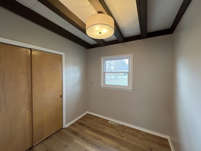 Building Photo - 20101 Good Hope Rd