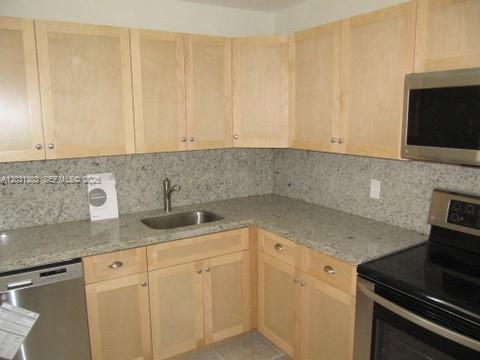 Building Photo - 7747 SW 86th St