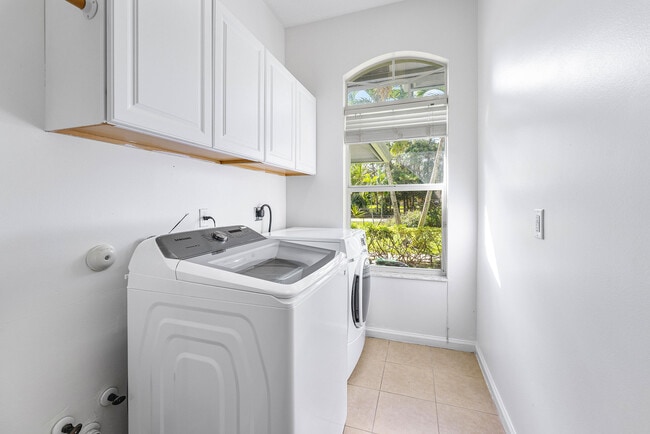 Building Photo - 14693 62nd Ct N