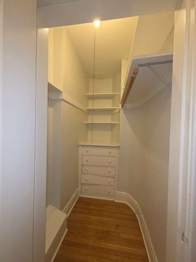 Interior Photo - Seward Apartments