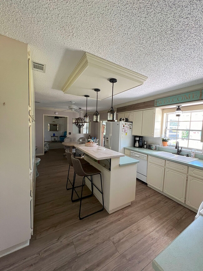 Building Photo - 8715 SE Alabama Pl