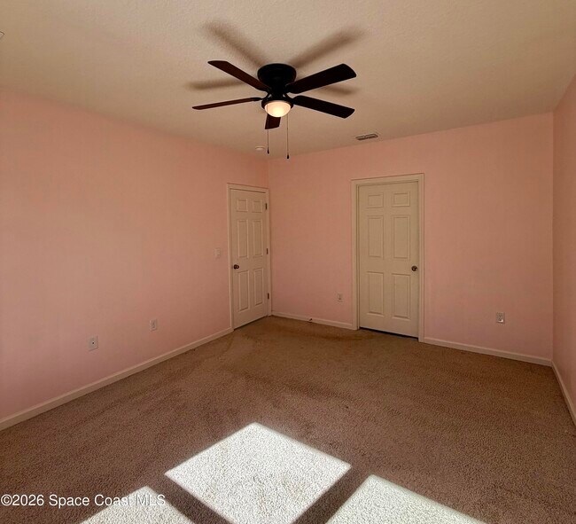 Building Photo - 282 Heritage St SW