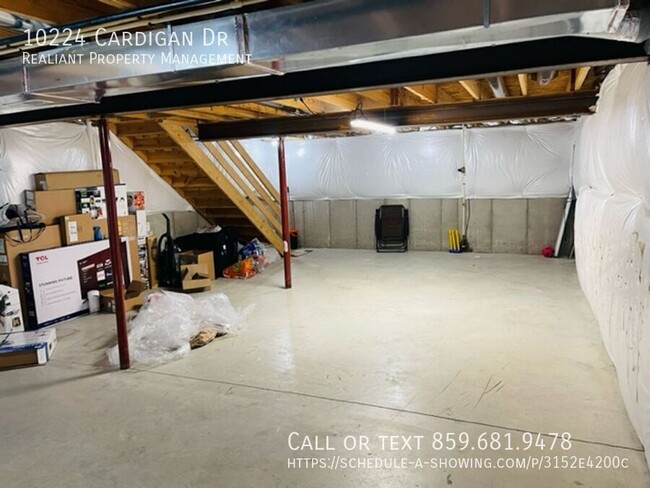 Building Photo - 10224 Cardigan Dr