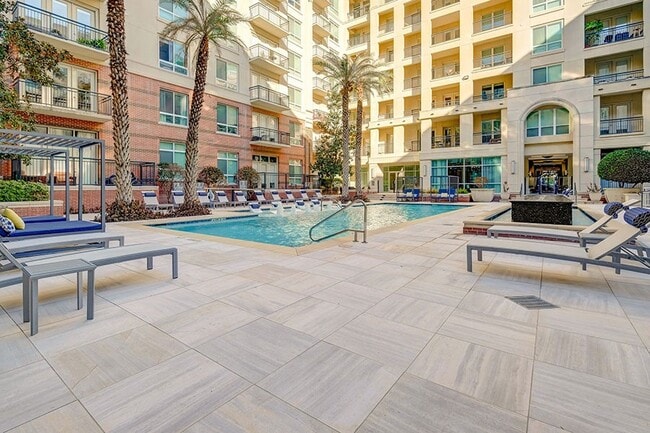 Building Photo - 2801 Waterwall Dr