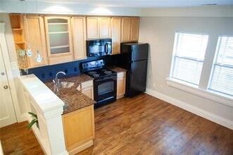 Building Photo - 5837 Velasco Ave