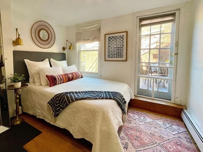 Building Photo - 4 Derne St