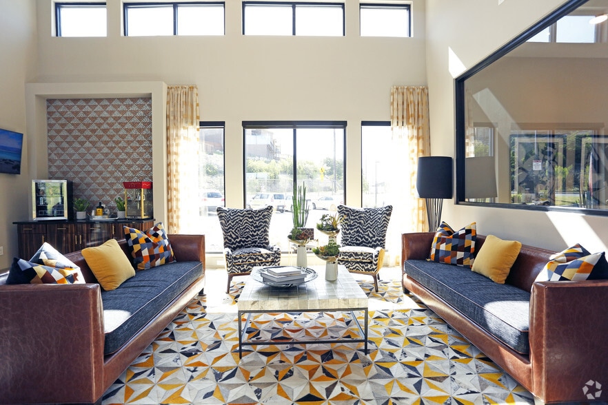 The View At Crown Ridge 7602 Luskey Blvd San Antonio TX 78256