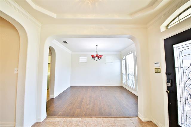 Building Photo - 778 Fall River Dr