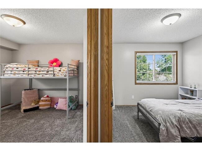 Building Photo - 4133 Sunset Trail N