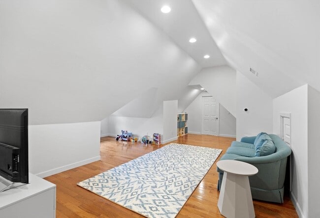 Building Photo - 201 Adams St