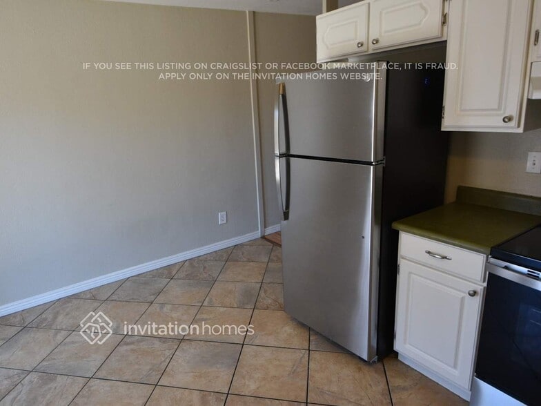 Building Photo - 3265 W Country Gables Dr