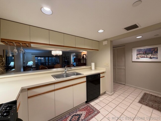 Building Photo - 337 Oak Harbour Dr
