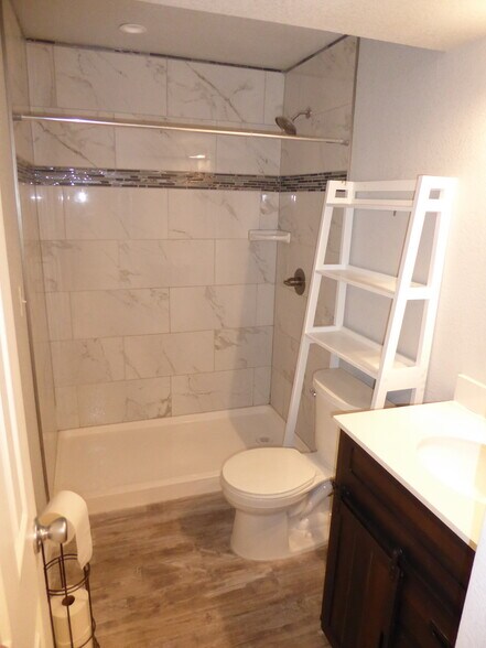 Building Photo - 1020 Andrews Peak Dr