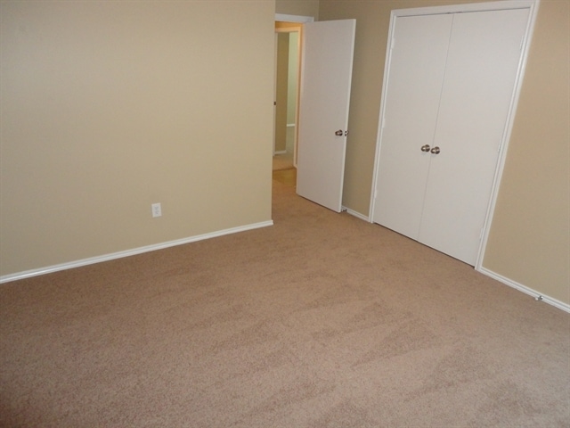 Building Photo - 4108 Thoroughbred Trail