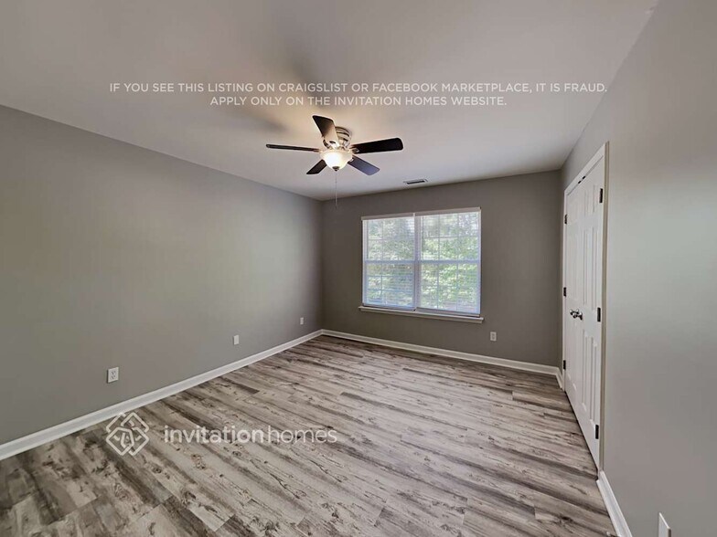 Building Photo - 3920 Laurel Glen Dr