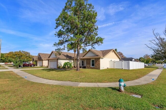 Building Photo - 3711 Linsbury St