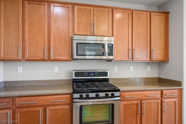 Building Photo - 10360 Sipple St