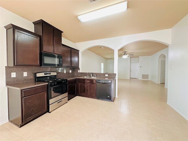 Building Photo - 7879 Galleon Field Ln
