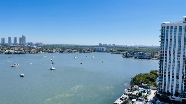 Building Photo - 17301 Biscayne Blvd