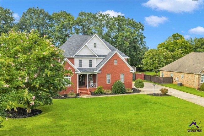 Building Photo - 210 Kenna Way